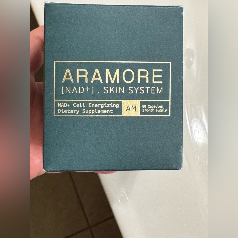 Aramore skin energizing set NIB - Picture 3 of 9